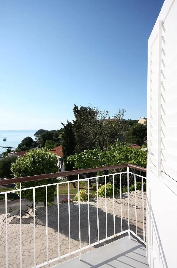 Apartments By The Sea Kampor, Rab - 5058 Kampor